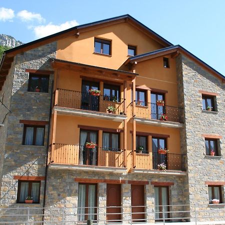 Apartamentos Mobison Salinas de Bielsa Екстер'єр фото